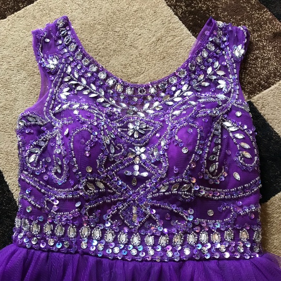 Sequin & Tulle Formal Dress - Picture 4 of 8